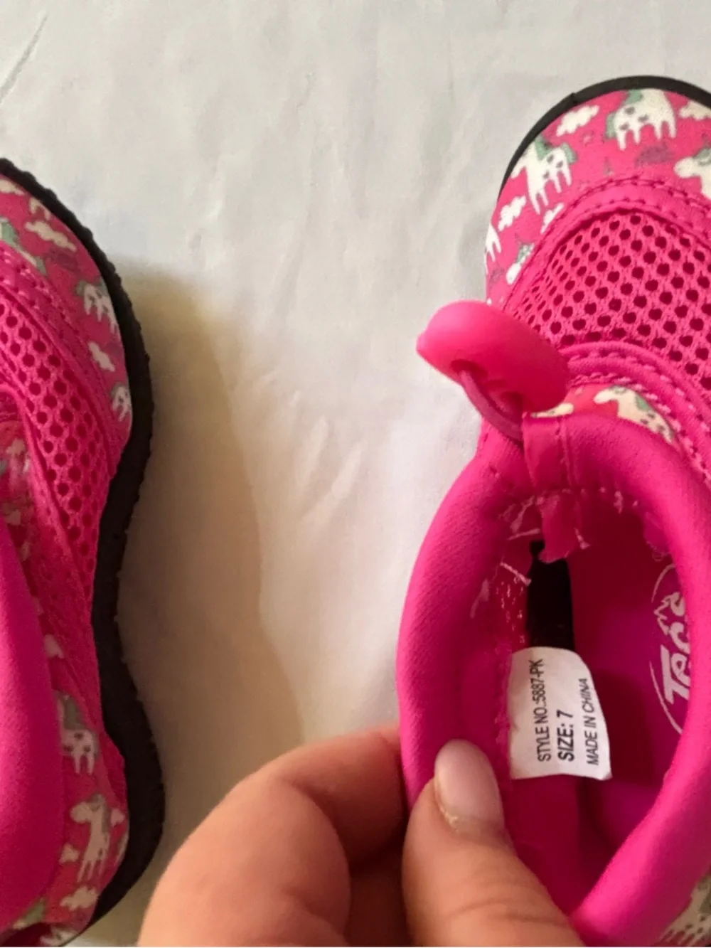 NEW Kids Hot Pink Unicorn Slip-On Water Shoes Toddler Size 7 NWR - Picture 6 of 7